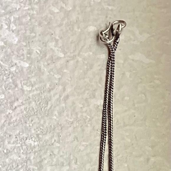 Sodalite Cabochon Pendant Necklace Silvertone 17” - Picture 8 of 9